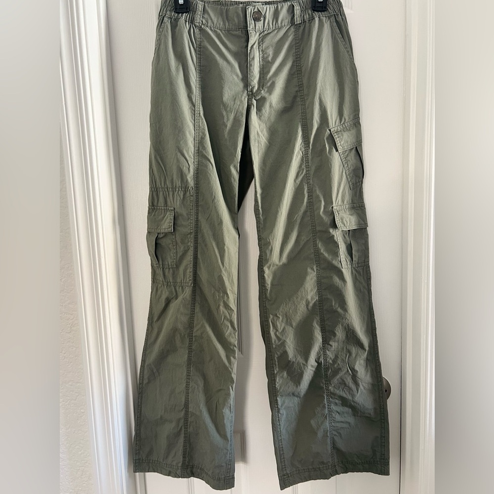 Low Rise Green Cargo Pants
